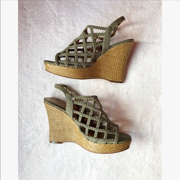 Olive Wedges - Picture 2 of 7